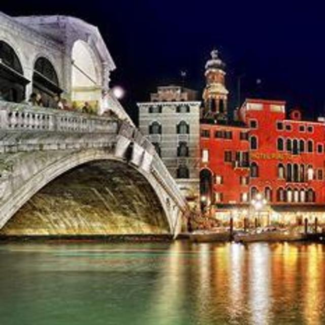 Venice Hotel