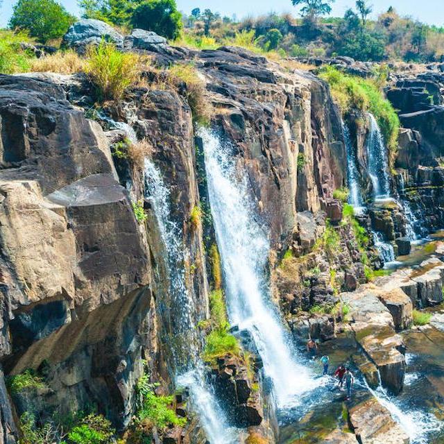 Flight Haiphong to Da Lat Vietnam