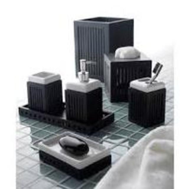 Wood and Porcelain Bath Accessory Collection