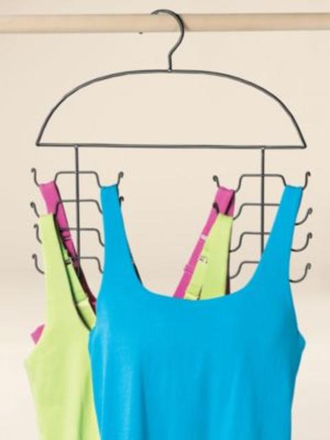 Cami Hanger