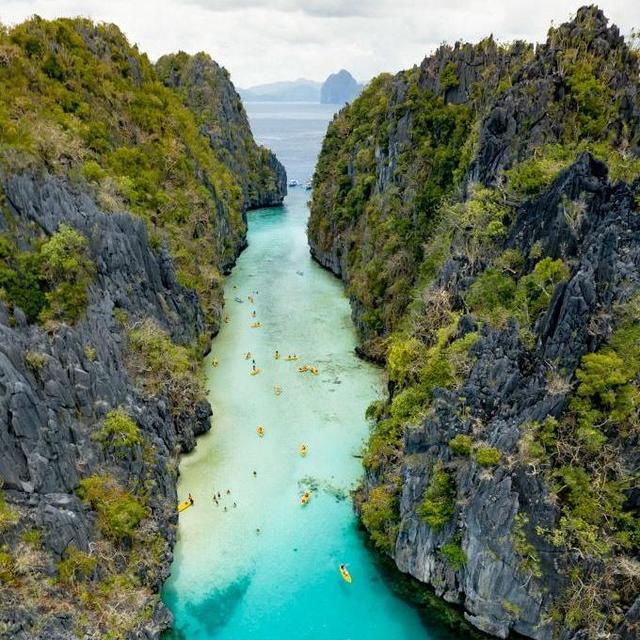 Boat Trip to the Big Lagoon - Philippines