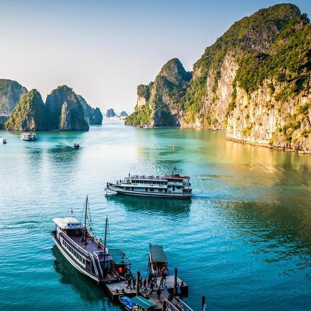 Honeymoon: Overnight Boat Tour on Ha Long Bay