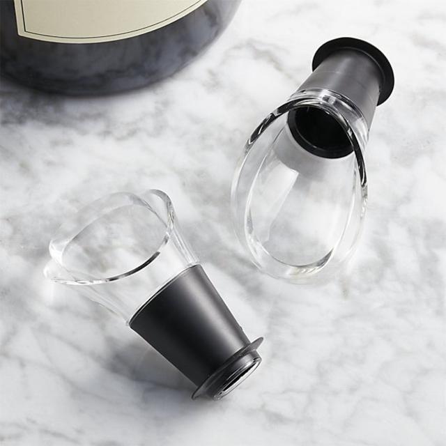Vacu Vin ® Dripless Pourer