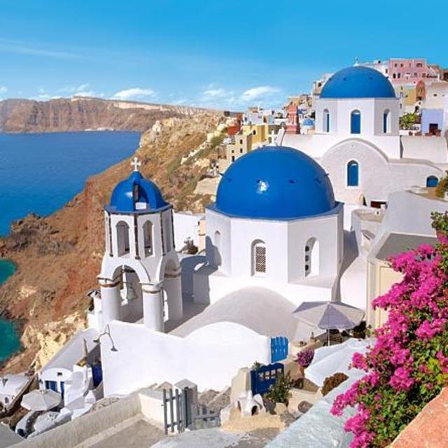 Guided tour of Santorini Architecture