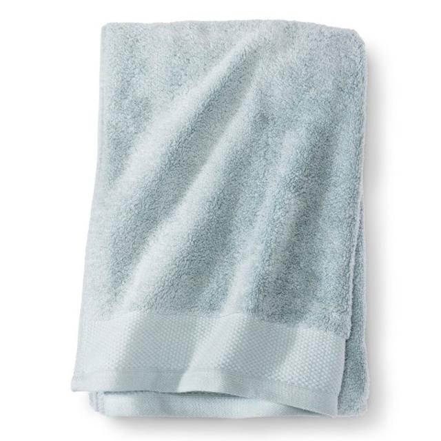 Fieldcrest® Luxury Egyptian Cotton Bath Towel product details page