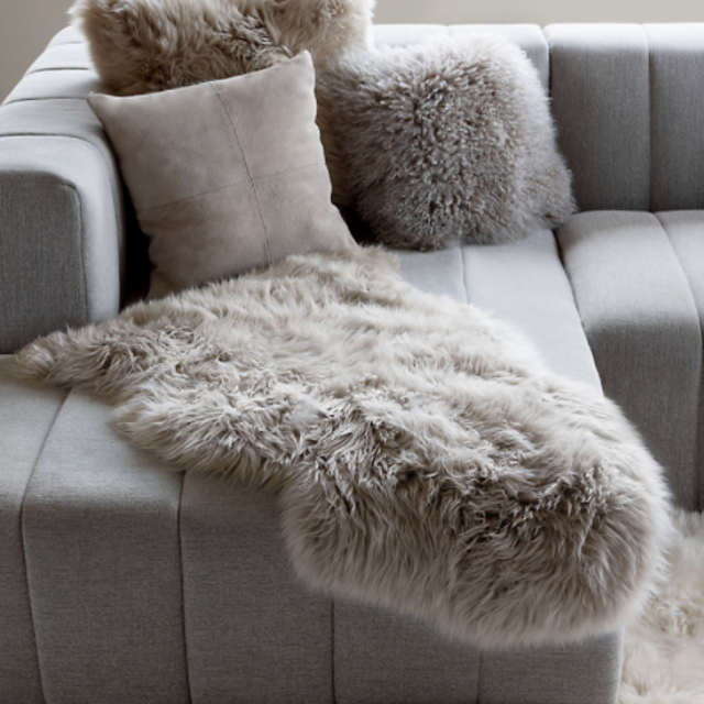 Single-Pelt (2' x 3.5') Premium Australian Sheepskin Rug in Taupe
