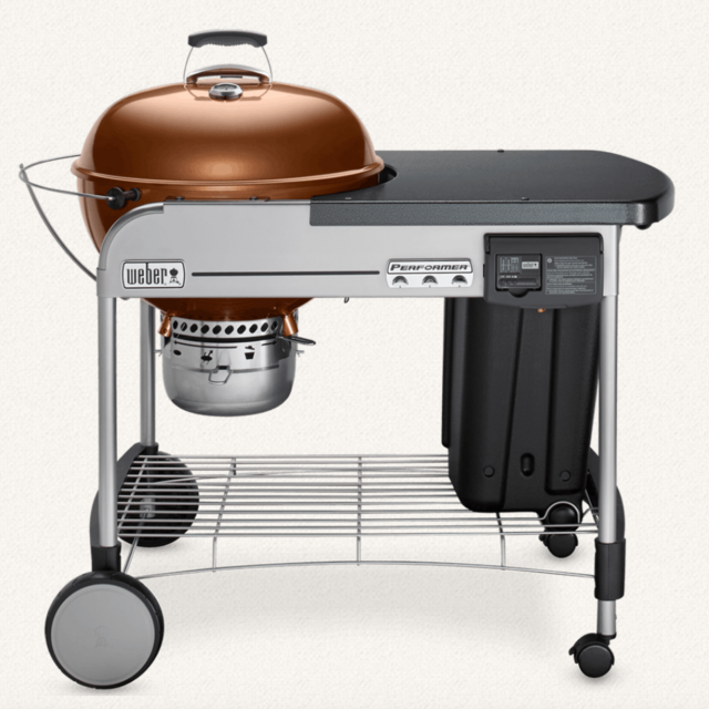 Performer Deluxe Charcoal Grill 22" in Copper