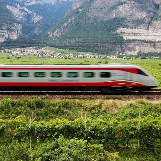 Honeymoon Train Ride in Style: Venice > Florence