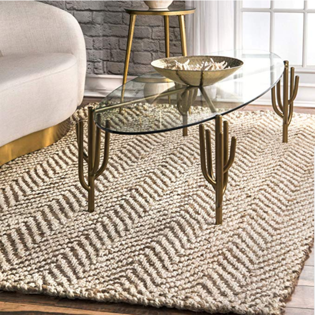 nuLOOM Handwoven Vania Chevron Jute Rug, 6' x 9', Off White