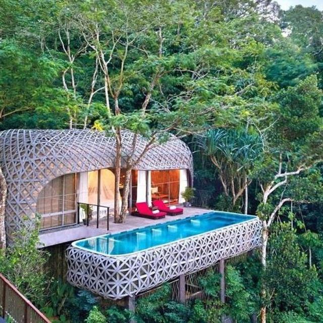 Honeymoon hotel fund