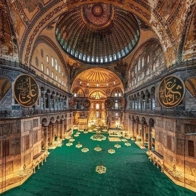 Hagia Sophia Grand Mosque tour