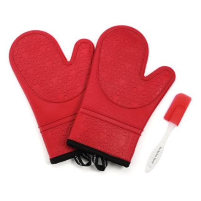 Pair of red oven mitts