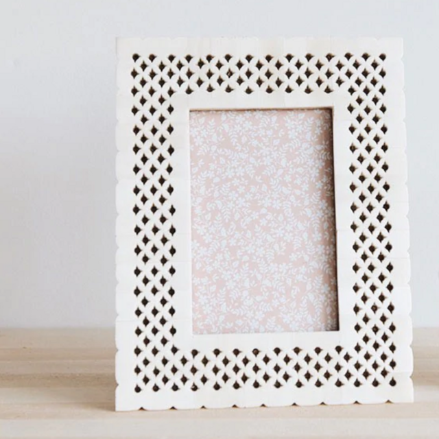 Filigree White Pearl Picture Rectangular Frame