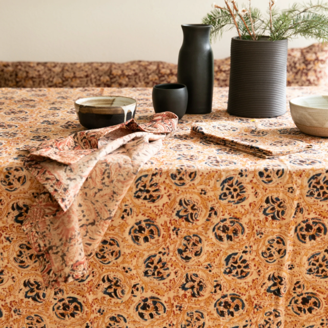 Adah Table Cover