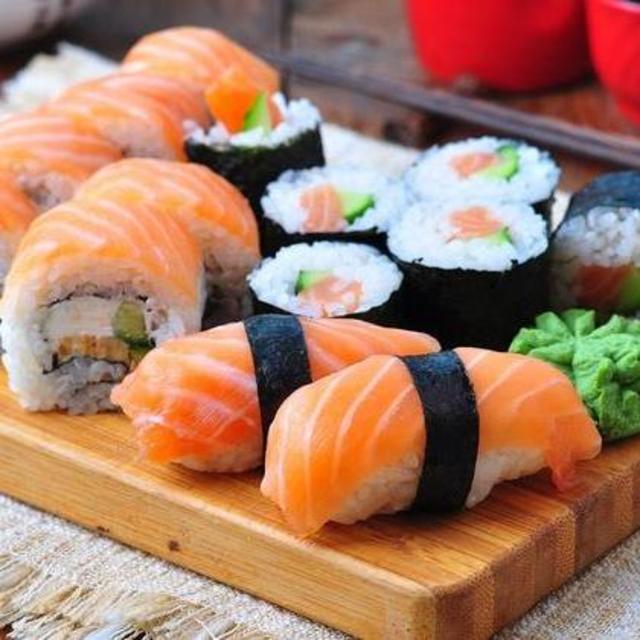 Dinner & Drinks! ...but mostly Sushi!