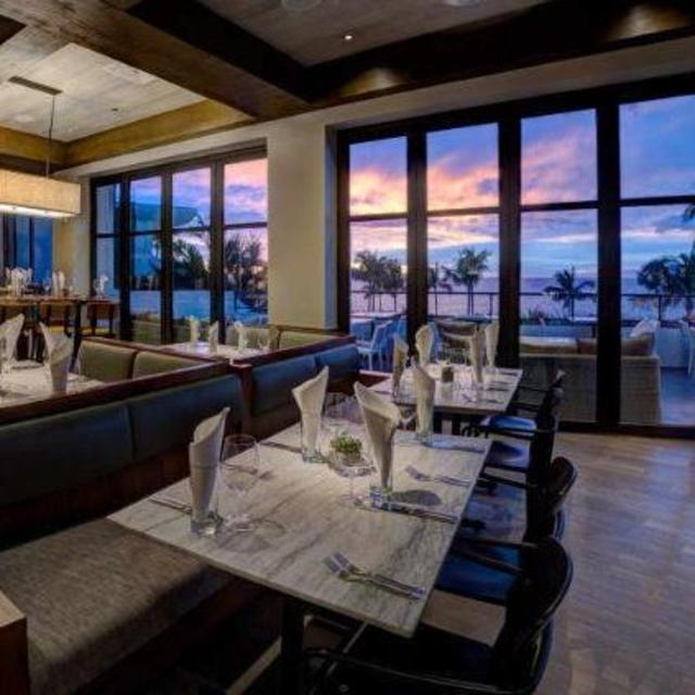 Hawaiian Honeymoon: Maui Dinner for 2