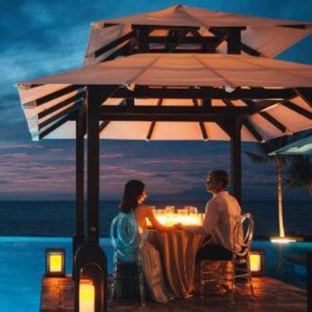 Hawaiian Honeymoon: Kauai Dinner for 2