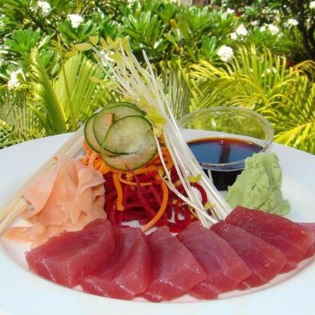 Sashimi and Cocktails