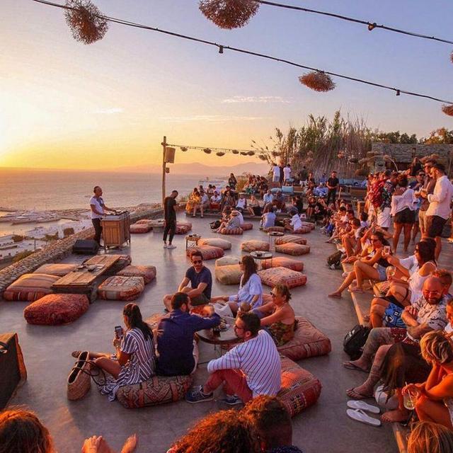 Happy Hour at 180 Sunset Bar