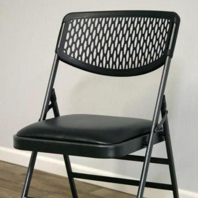 Commercial Vinyl Padded Folding Chair (Set of 4)