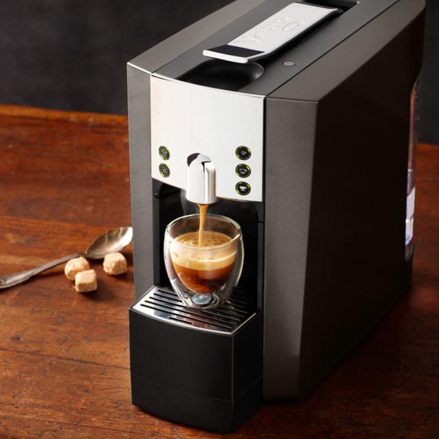 Verismo® 600 Brewer Graphite