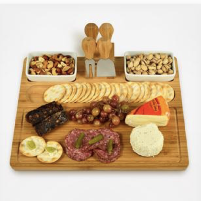 Picnic At Ascot: Cheese Board Set