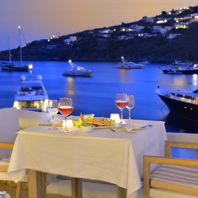 Romantic Dinners in Mykonos