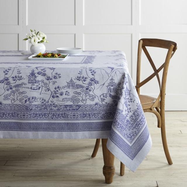 Blue Willow Jacquard Tablecloth