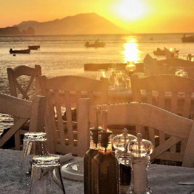 Honeymoon- Milos- Dinner at Astakas Cafe Restaurant