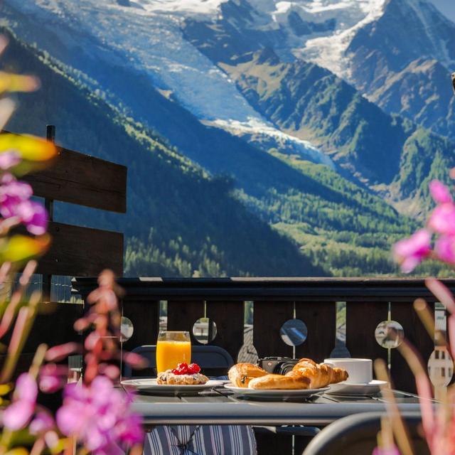Honeymoon- Chamonix- Mountain Brunch