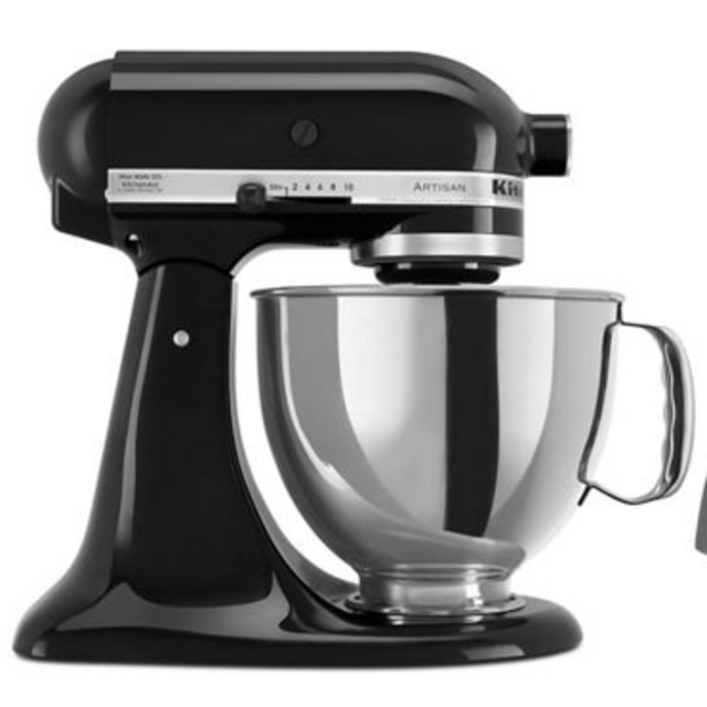 Value Bundle Artisan® Series 5 Quart Tilt-Head Stand Mixer with Flex Edge Beater