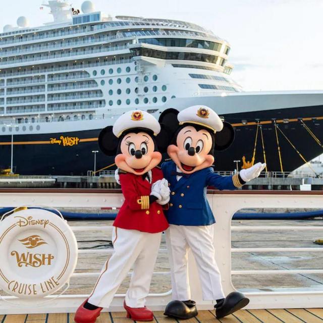 Dinner at our First Disney Cruise