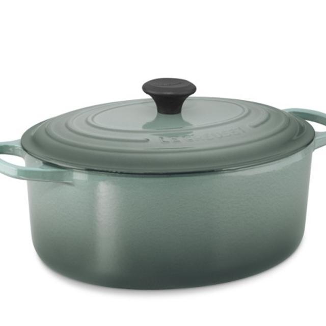 Le Creuset Signature Cast-Iron Oval Dutch Oven, 6 3/4-Qt., Ocean
