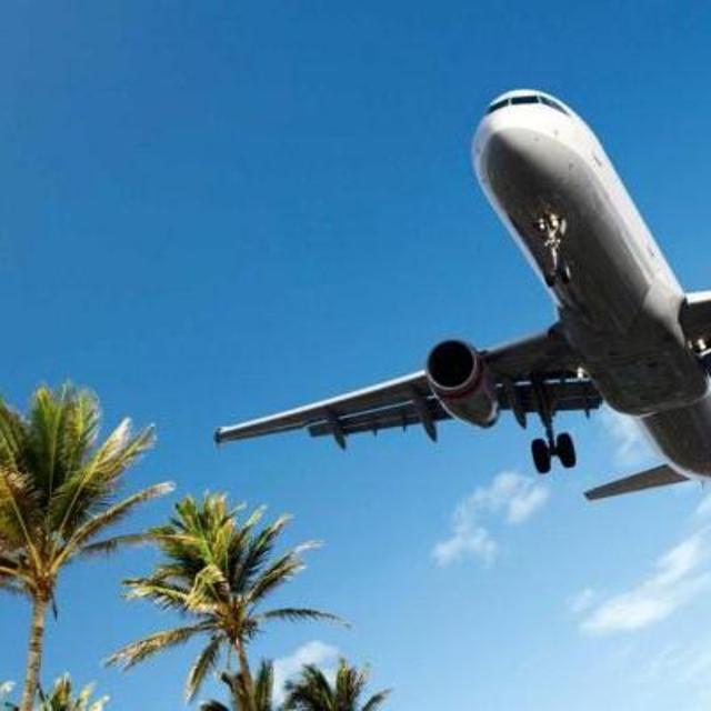 Roundtrip Airfare to Cancún