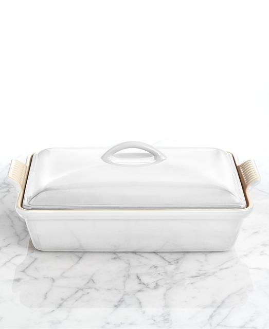 Le Creuset Heritage Stoneware 12" x 9" Covered Rectangular Baking Dish in white