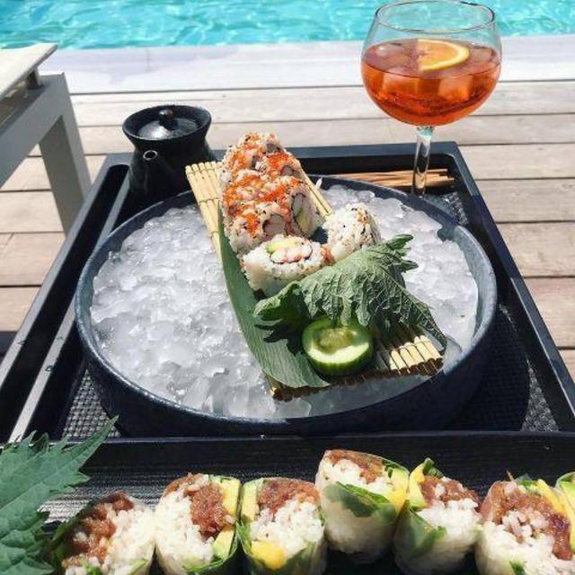Lyos Sushi Bar
