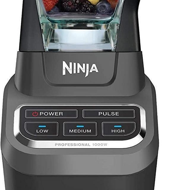 Ninja BL610 Professional 72 Oz Countertop Blender with 1000-Watt Base