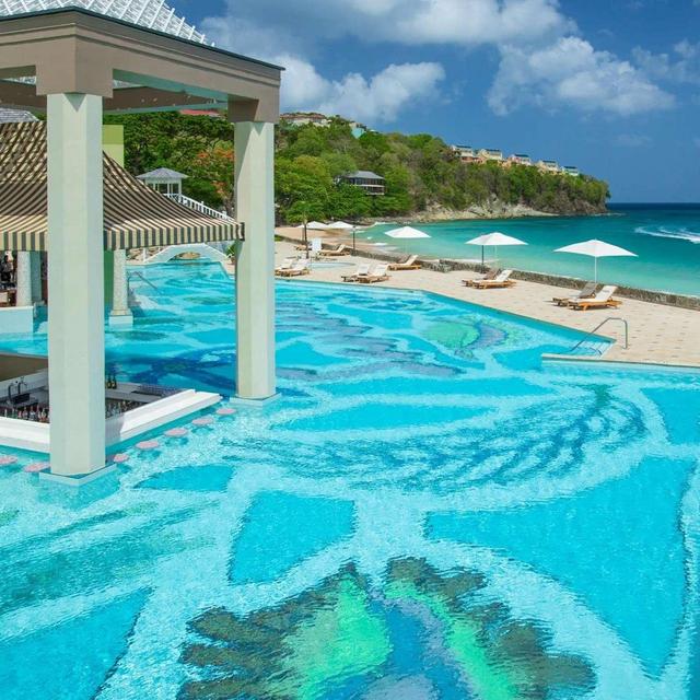 Our Honeymoon Fund: St Lucia!