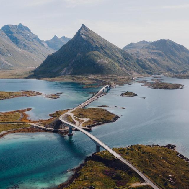 Norwegian Honeymoon Roadtrip