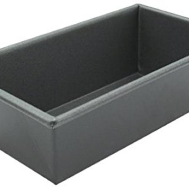 Chicago Metallic Professional Nonstick 1-Pound Loaf Pan