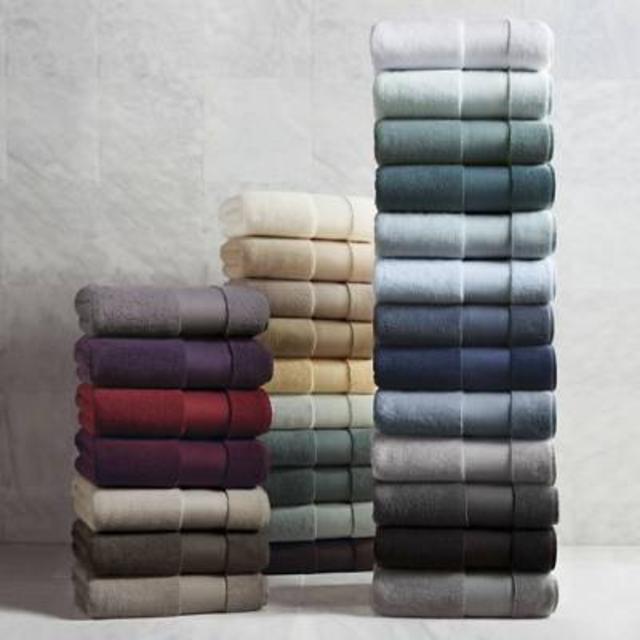 Resort Cotton Bath Towel in White