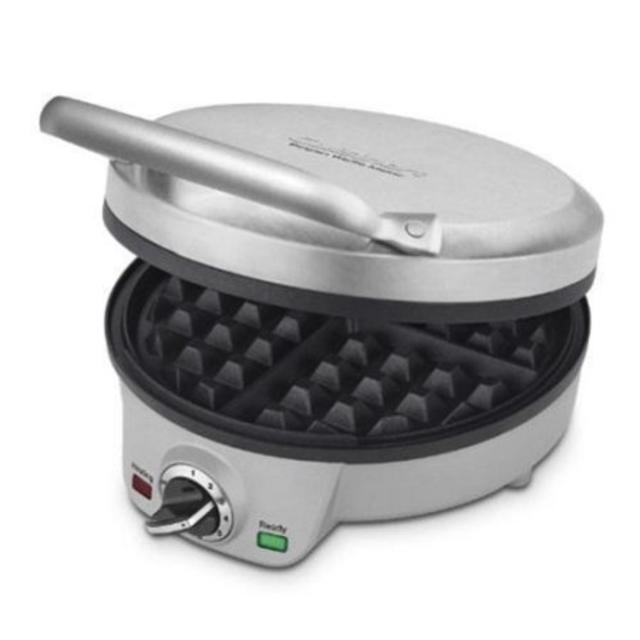 Cuisinart 4-Slice Belgian Waffle Maker WAF-200