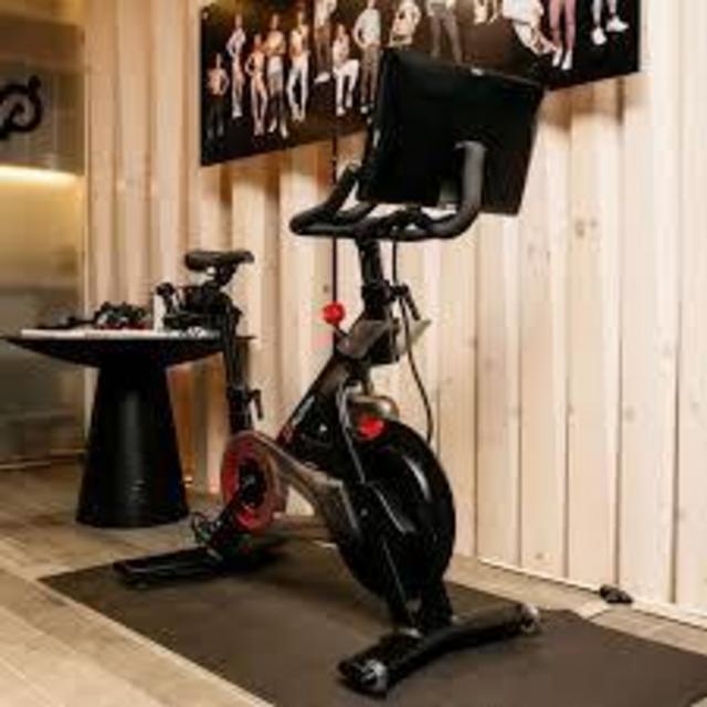 1 Year of Peloton