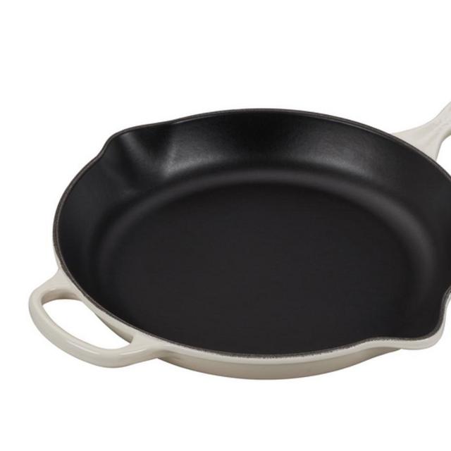 Le Creuset Signature Cast-Iron Skillet, 11.75"