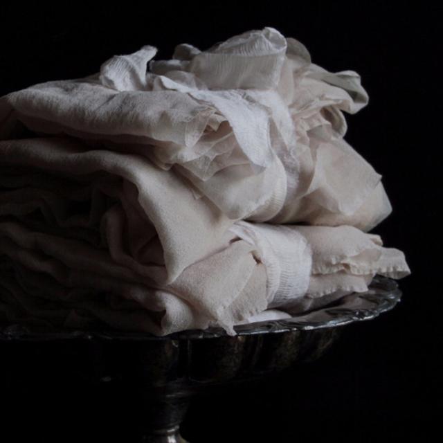 SILK SHEER TABLE CLOTH {DOVE}
