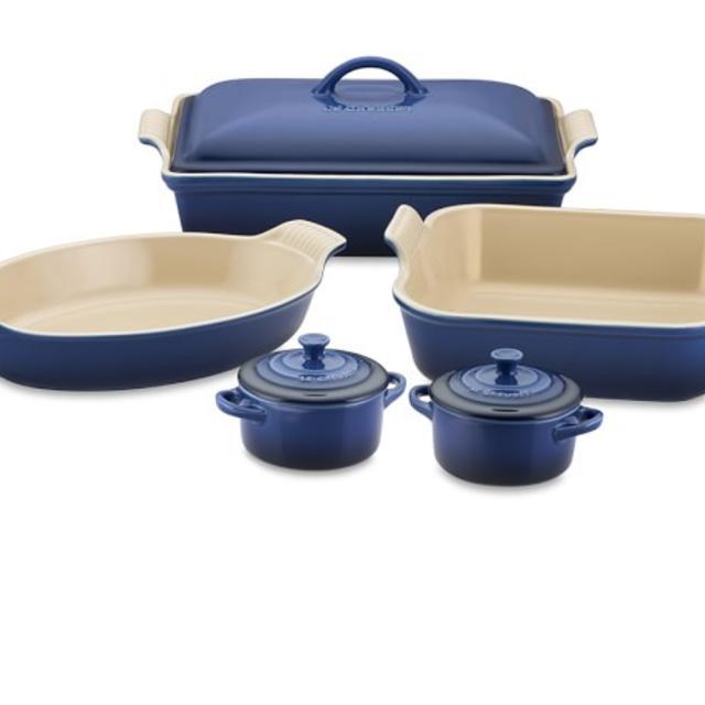 Le Creuset Stoneware 8-Piece Bakeware Set