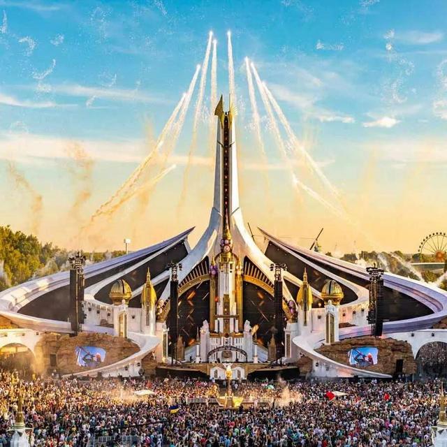 The Mansion at Tomorrowland