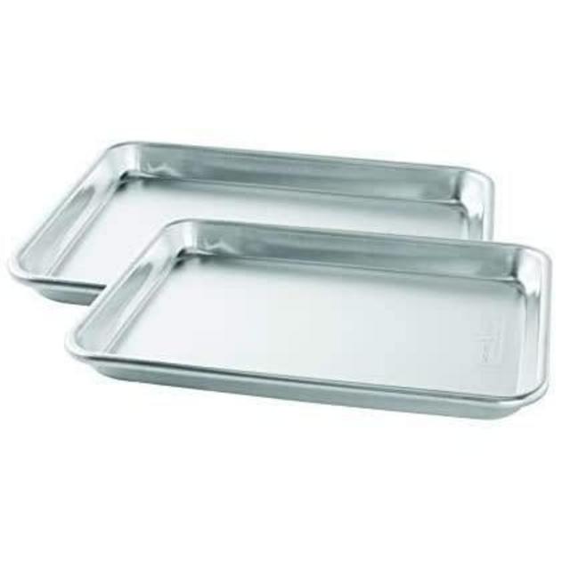 Nordic Ware Natural Aluminum Commercial Baker's Quarter Sheet, 2-Pack