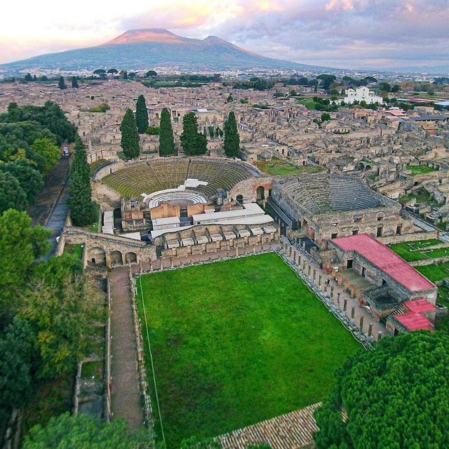 Guided Pompeii and Mt. Vesuvius Tour (Honeymoon)