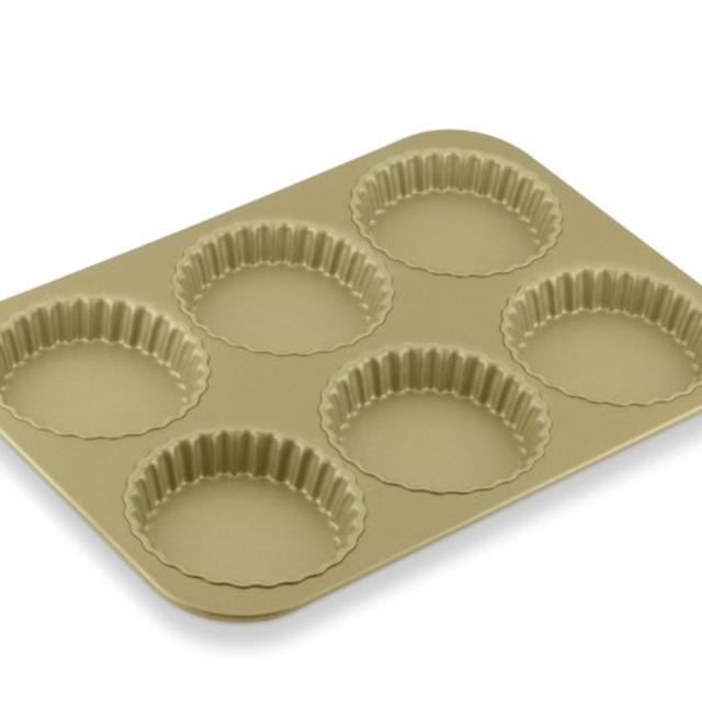 Williams-Sonoma Goldtouch® Nonstick Fluted Tart Pan